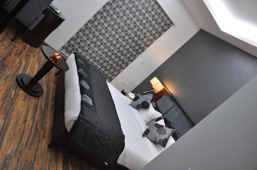 Karnāl Hotel Prem Plaza מראה חיצוני תמונה
